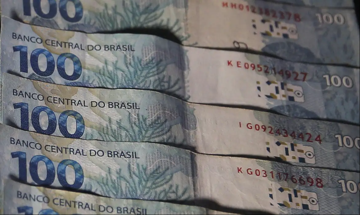 A medida provisória publicada nesta quarta-feira não compensa integralmente esse montante, mas o plano do governo inclui ainda a revisão de gastos tributários