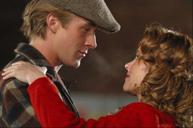 "Diário de Uma Paixão", estrelada por Ryan Gosling e Rachel McAdams, é uma adaptação do livro de Nicholas Sparks. "Diário de Uma Paixão", estrelada por Ryan Gosling e Rachel McAdams, é uma adaptação do livro de Nicholas Sparks.