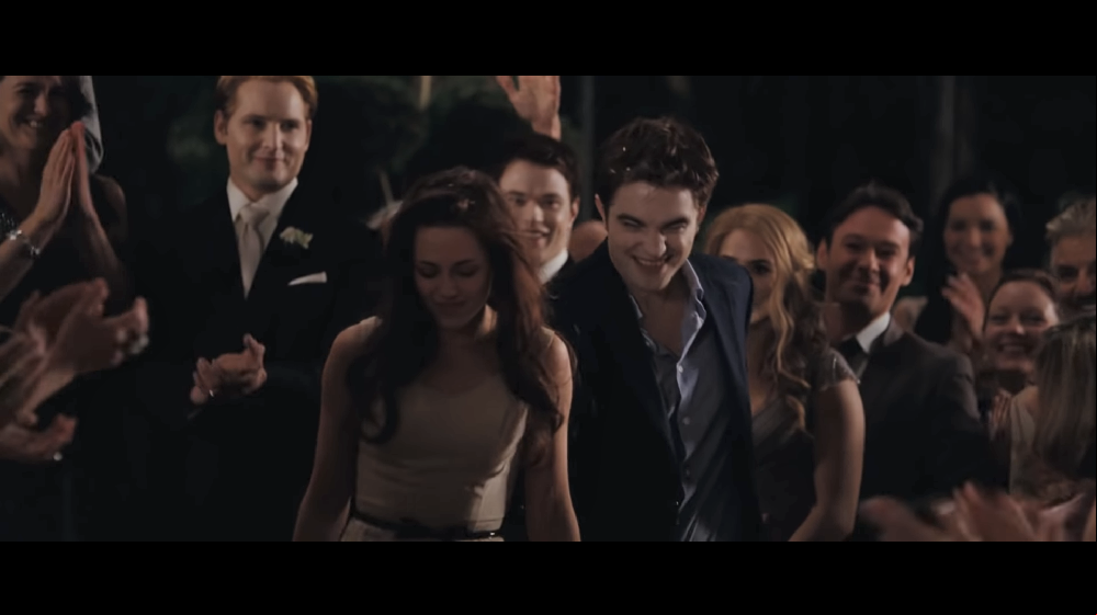 A Saga Crepúsculo: Amanhecer - Parte 1 (2011) - Na primeira metade do fim da saga, os protagonistas Bella (Kristen Stewart) e Edward (Robert Pattinson) vão para o Rio de Janeiro ar a lua de mel.